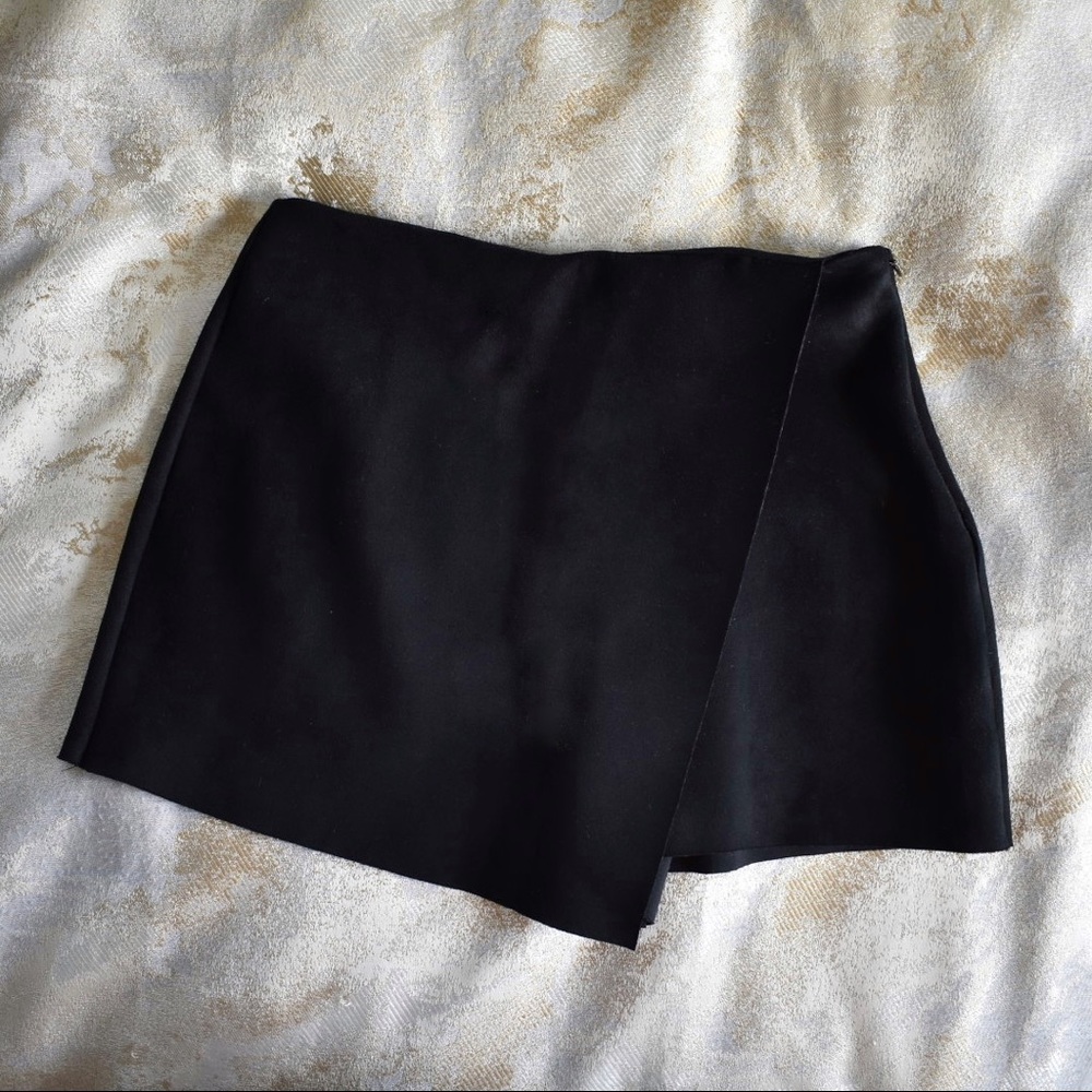 Zara Black Faux Suede Envelope Skort